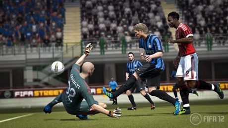 fifa12_ng_forlan_transfer_wm_460_01